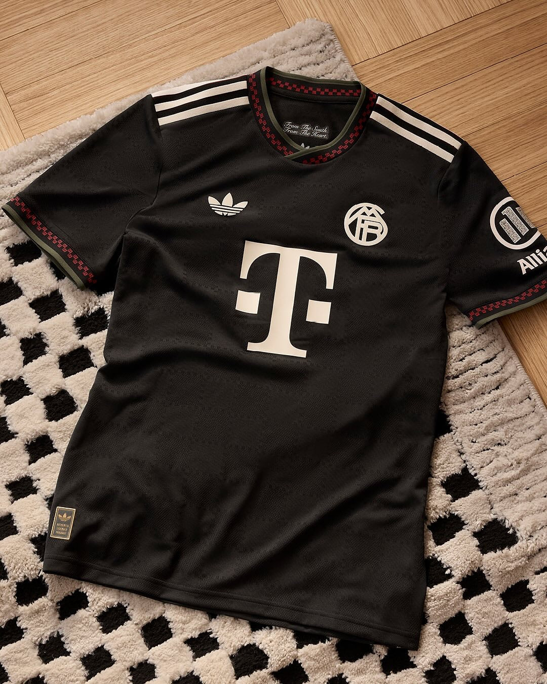 Bayern Munich third jersey 2025-26 Player Black Retro | The
